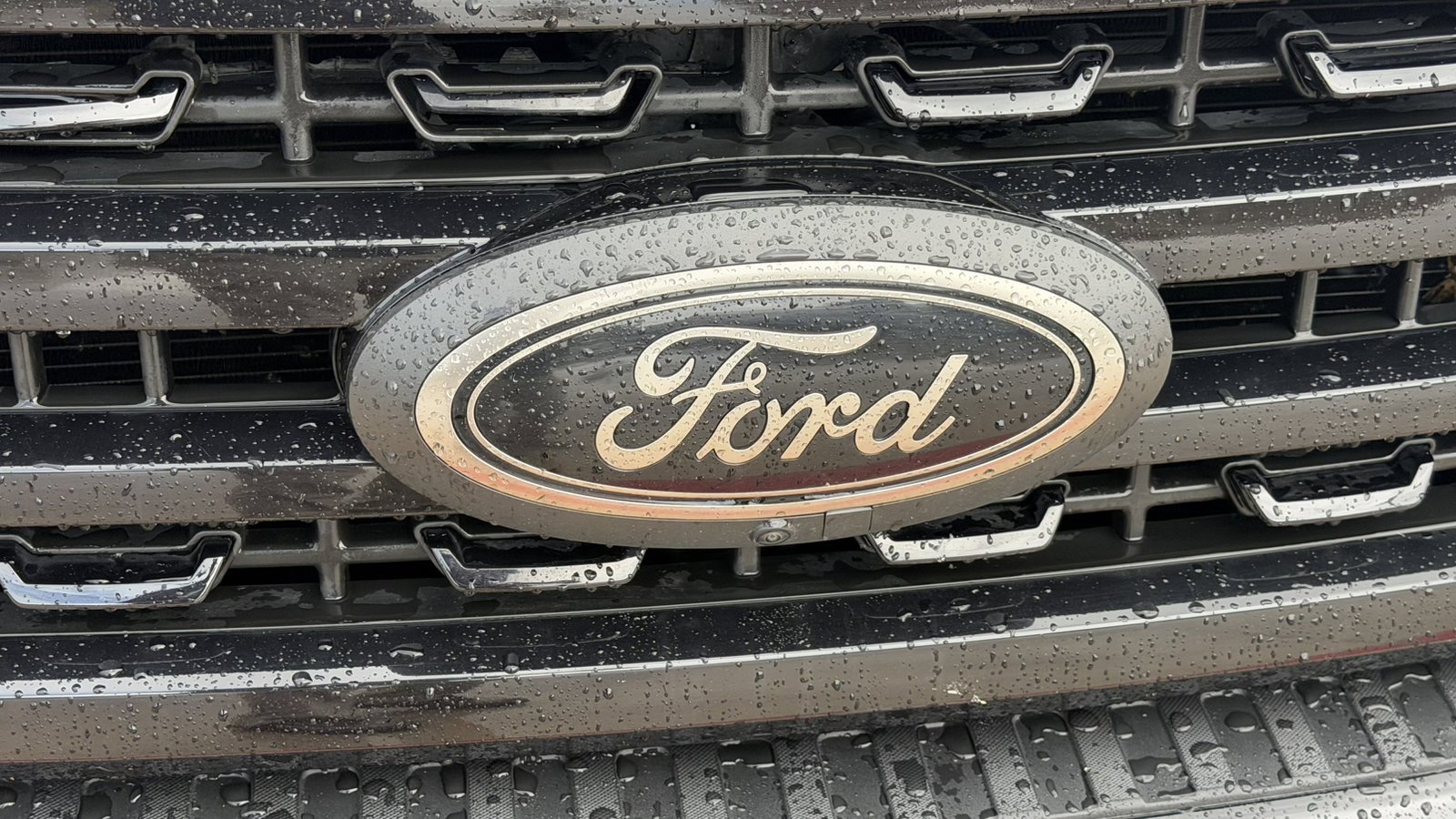 Certified Used 2024 Black Metallic Ford LARIAT image 15