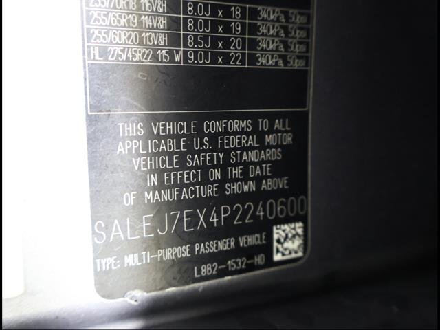 Used 2023 Eiger Grey Metallic Land Rover 110 S image 18