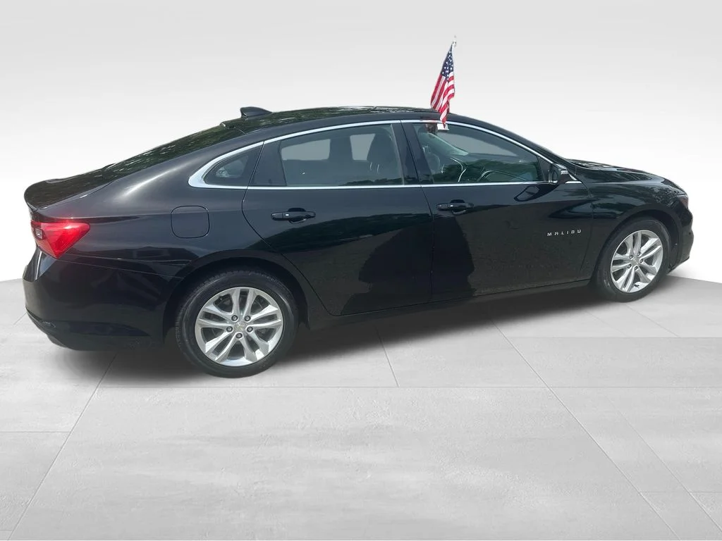 Used 2018 Black Chevrolet LT image 21