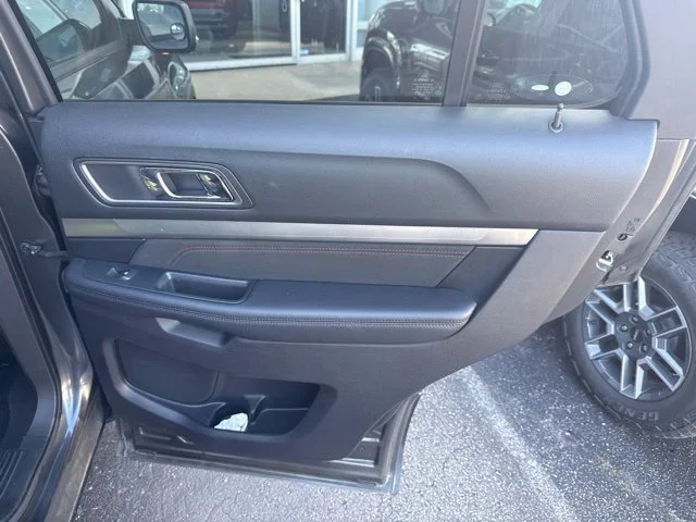 Used 2019 Gray Ford XLT image 28