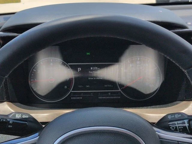 Certified Used 2022 Wolf Gray Kia EX image 28
