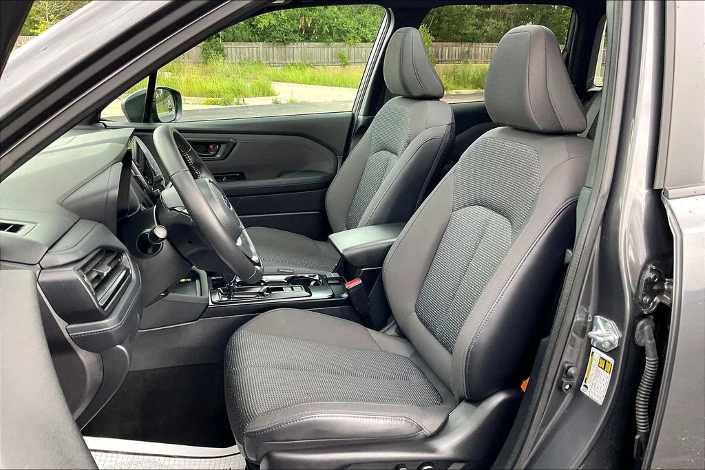 Used 2026 Gray Subaru Premium image 24
