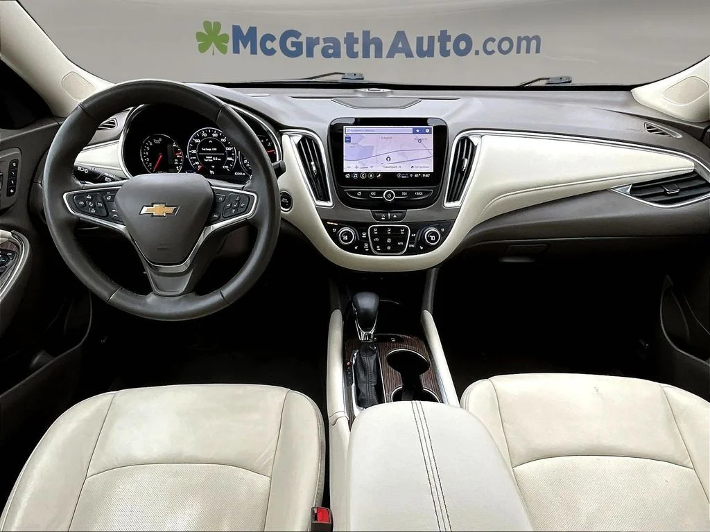 Used 2024 Gray Chevrolet LT image 9