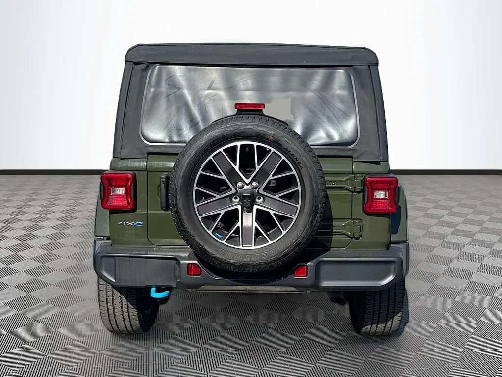 Used 2023 Green Jeep Sahara 4xe image 7