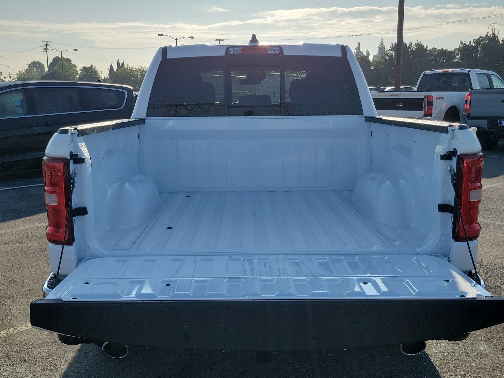 New 2026 Bright White Clearcoat RAM Big Horn/Lone Star image 15