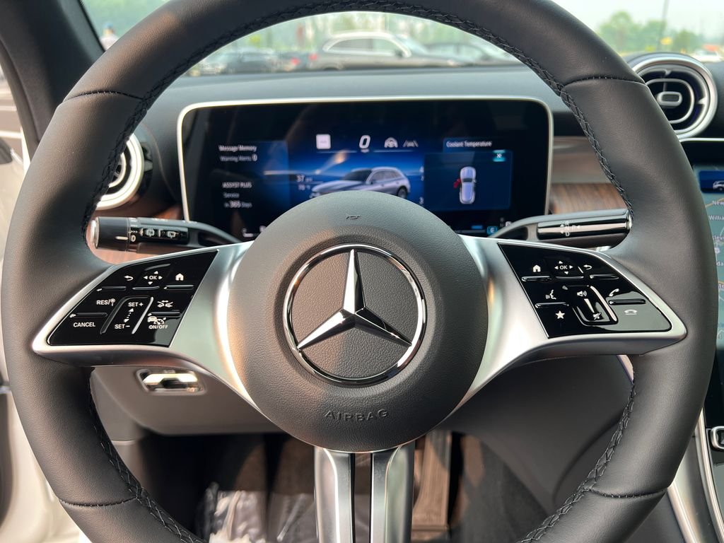 New 2026 Polar White Mercedes-Benz GLC 300 image 18