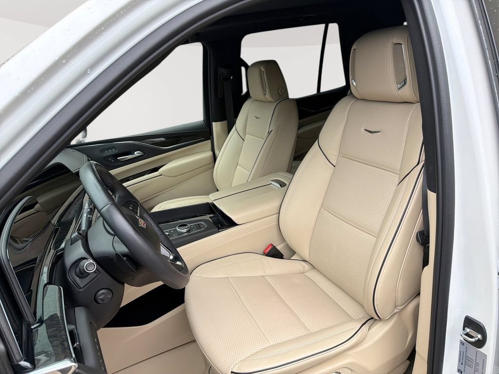 2024 Cadillac Escalade Premium Luxury - Photo 13