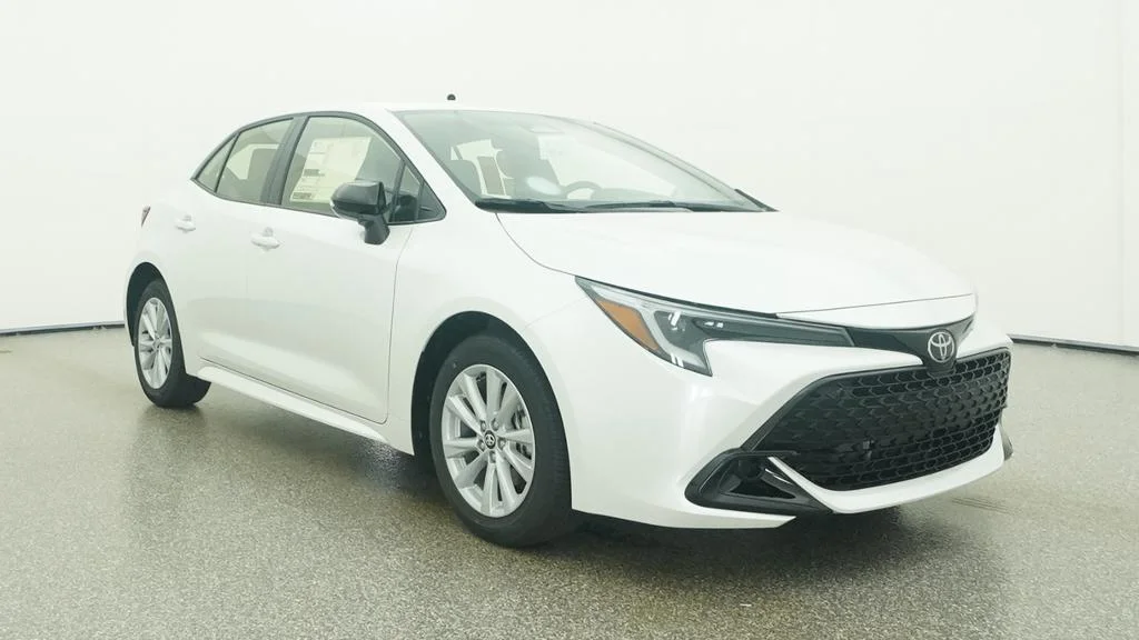 New 2027 Wind Chill Pearl Toyota SE image 9