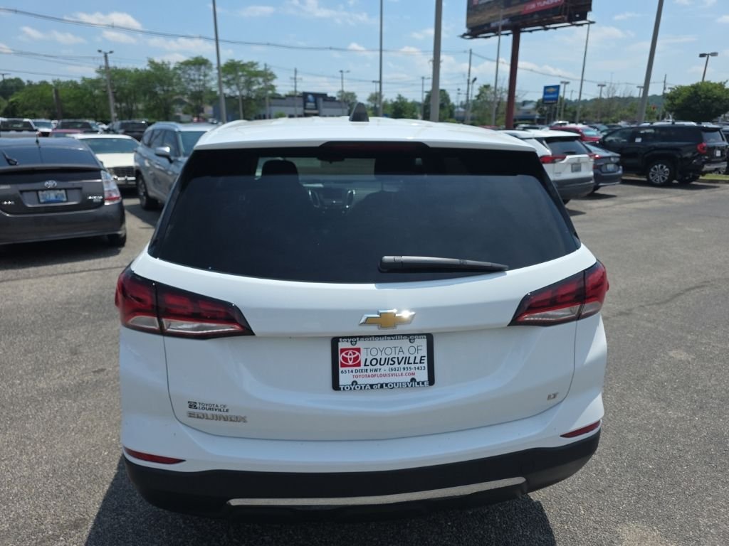 Used 2022 White Chevrolet LT image 5