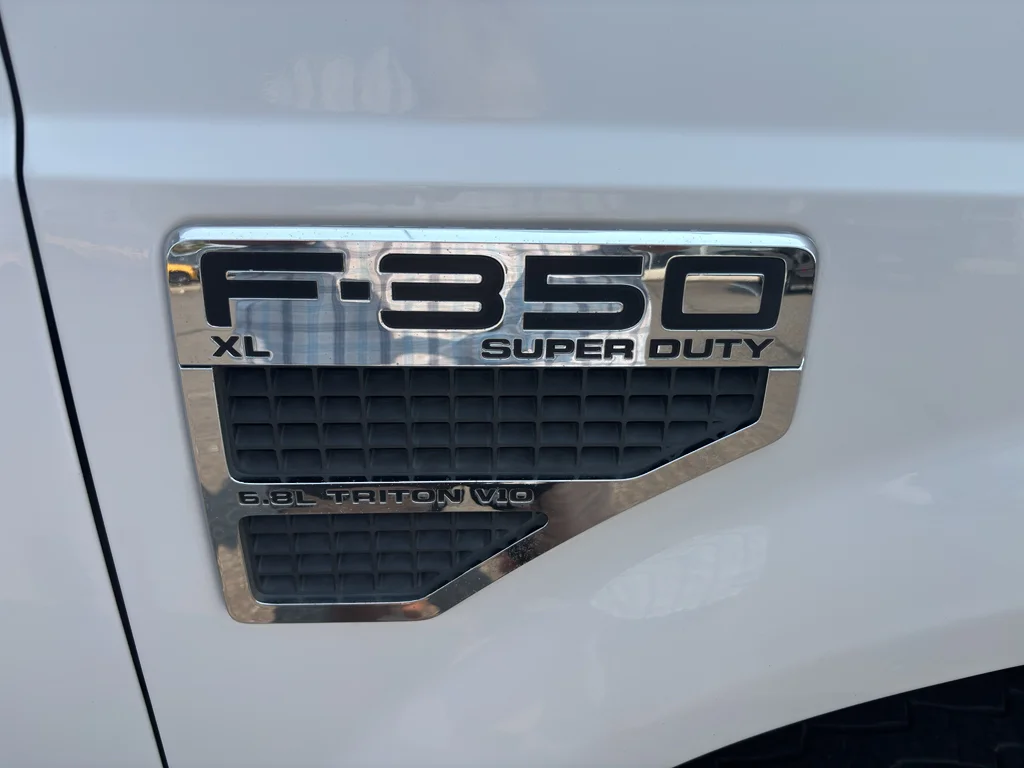 Used 2009 Oxford White Clearcoat Ford XLT image 18