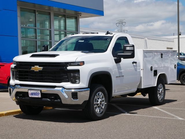 New 2026 Summit White Chevrolet WT image 2