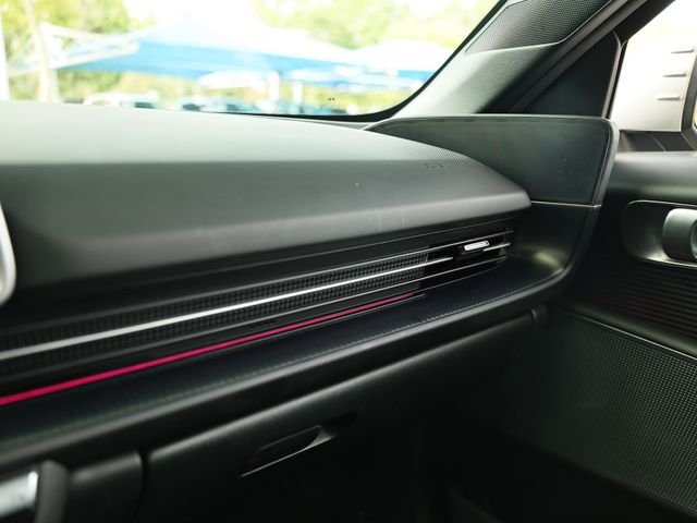 Used 2023 Gravity Gold Matte Hyundai SEL image 41