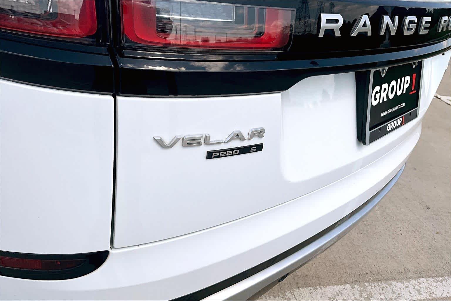 Used 2020 Fuji White Land Rover S image 9