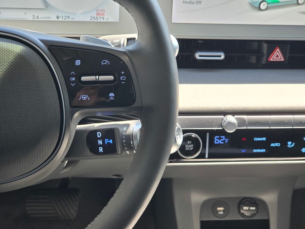 Used 2024 Black Hyundai SEL image 25