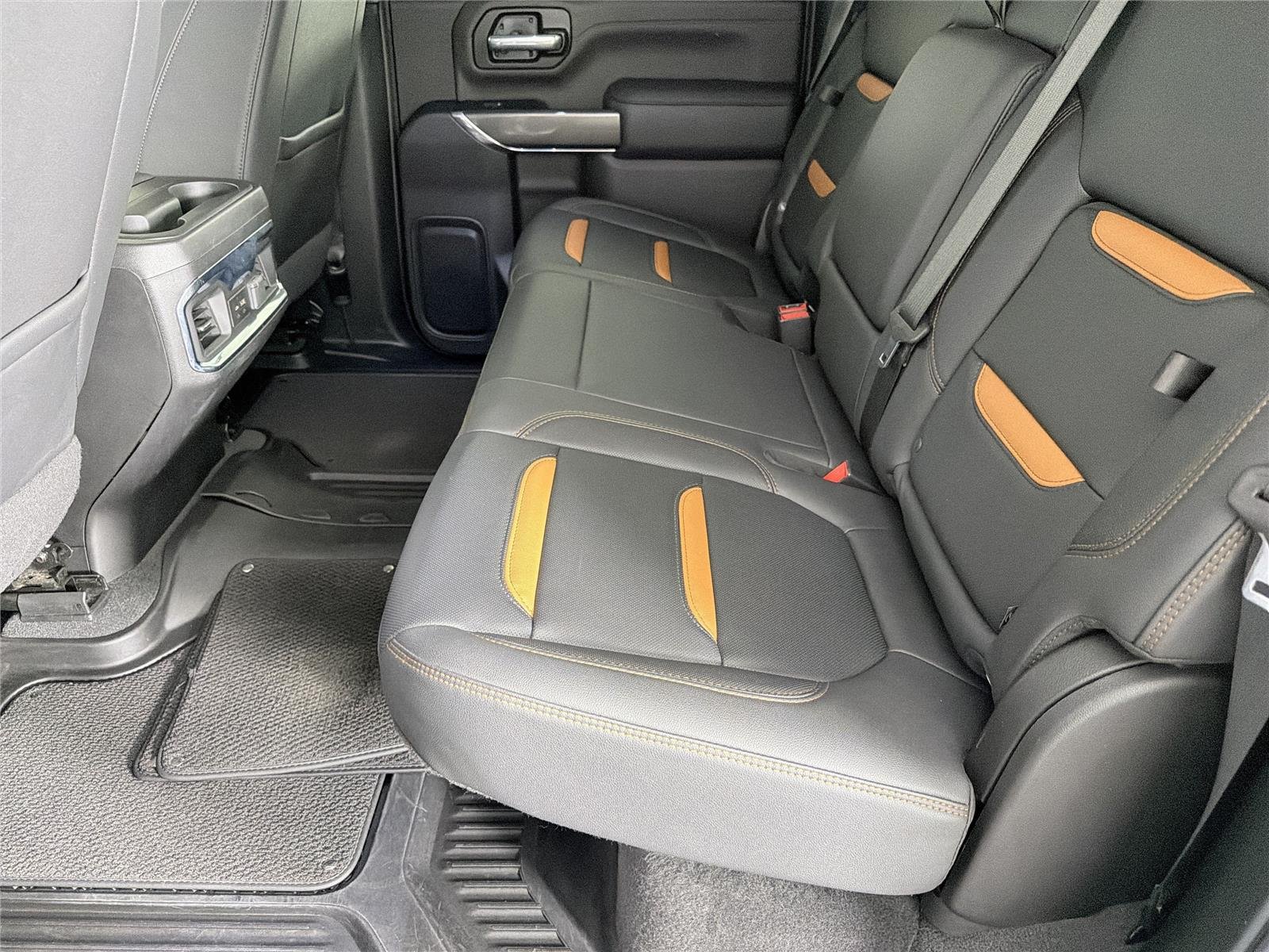 Used 2022 Summit White GMC AT4 image 21