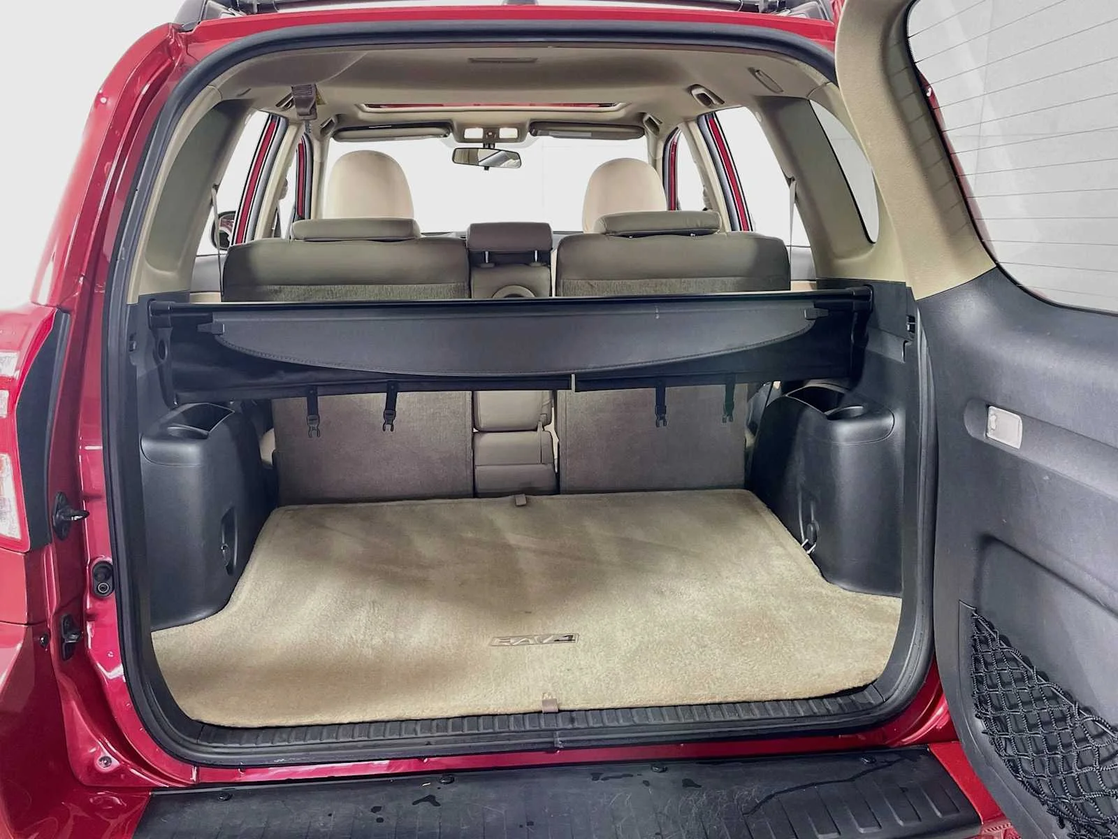 Used 2011 Barcelona Red Metallic Toyota Ltd image 23