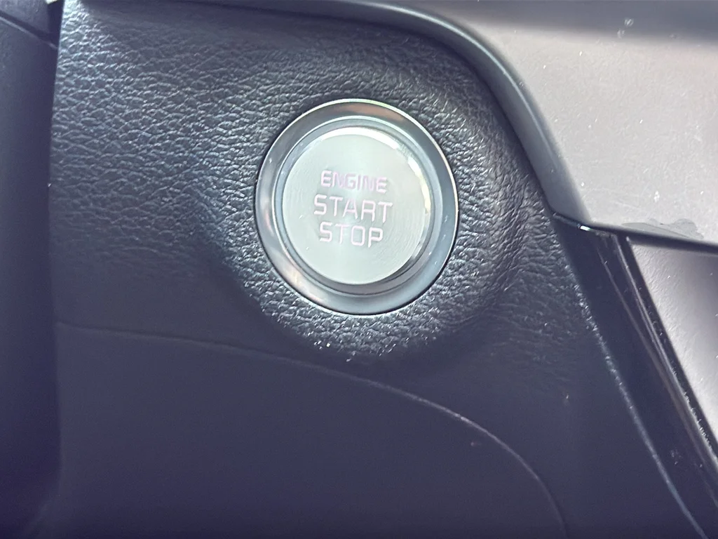 Certified Used 2025 Green Kia S image 47