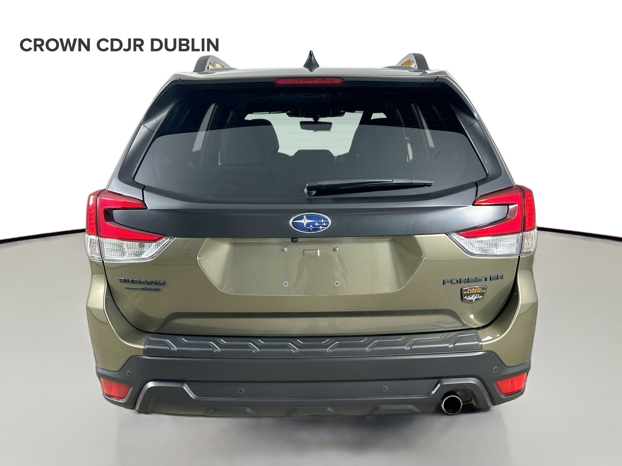 Used 2025 Autumn Green Metallic Subaru Wilderness image 6