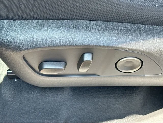 2025 GMC Acadia Elevation - Photo 28