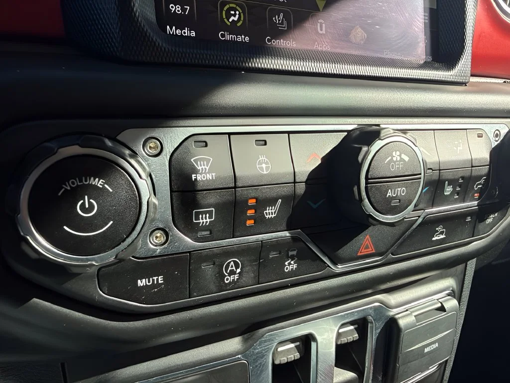 Used 2023 Yellow Jeep Rubicon image 21