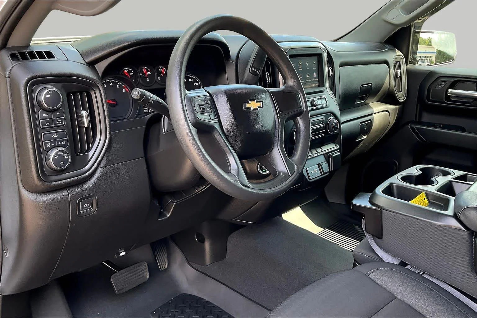 Used 2024 Summit White Chevrolet Custom image 33