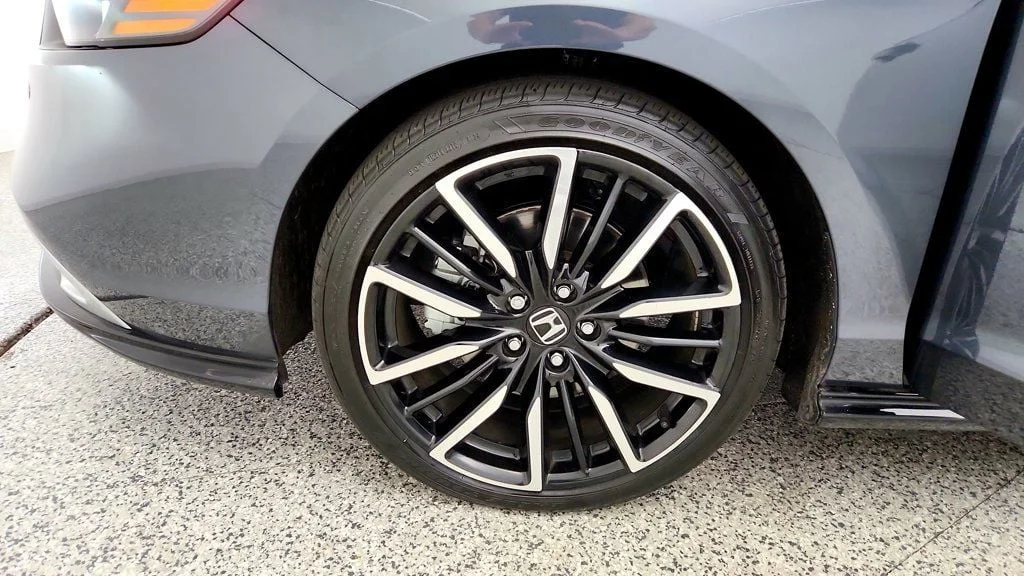 Used 2026 Meteorite Gray Metallic Honda Touring Sedan image 9