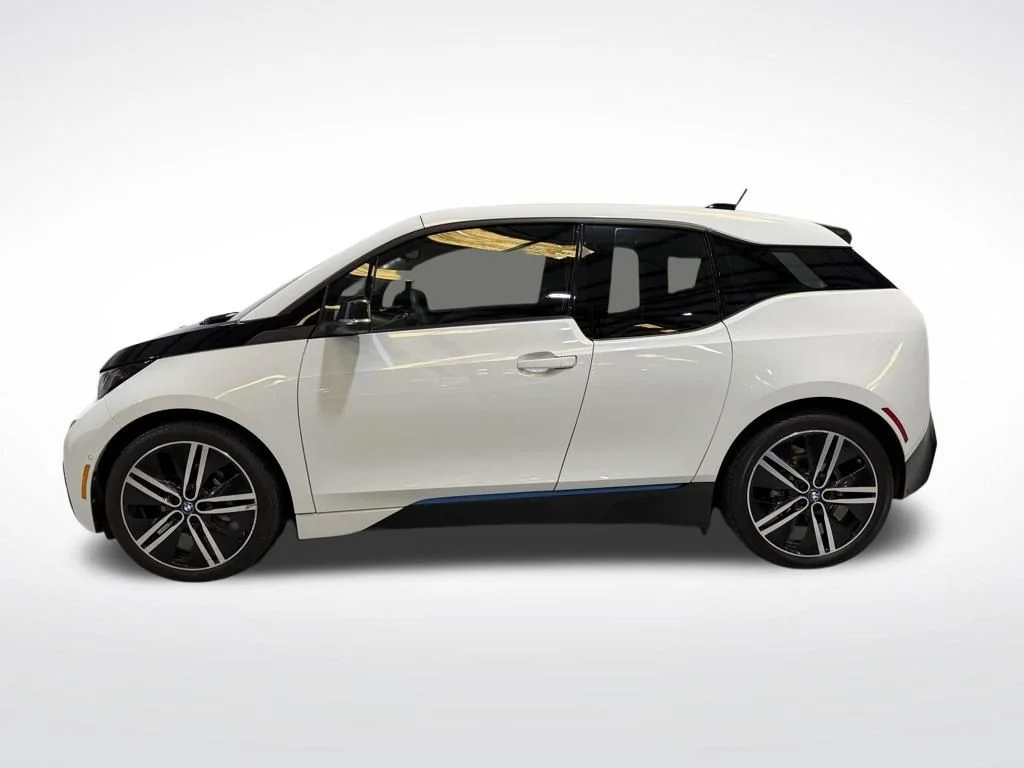 Used 2016 White BMW with Range Extender image 10