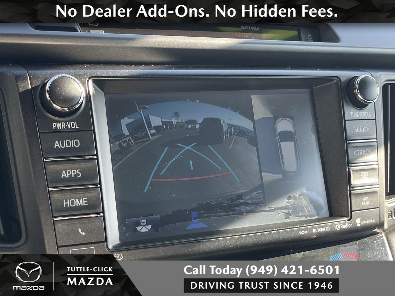 Used 2016 MAGNETIC GRAY MET Toyota SE image 29