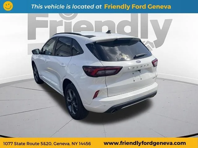 Used 2023 White Metallic Ford ST-Line Select image 7