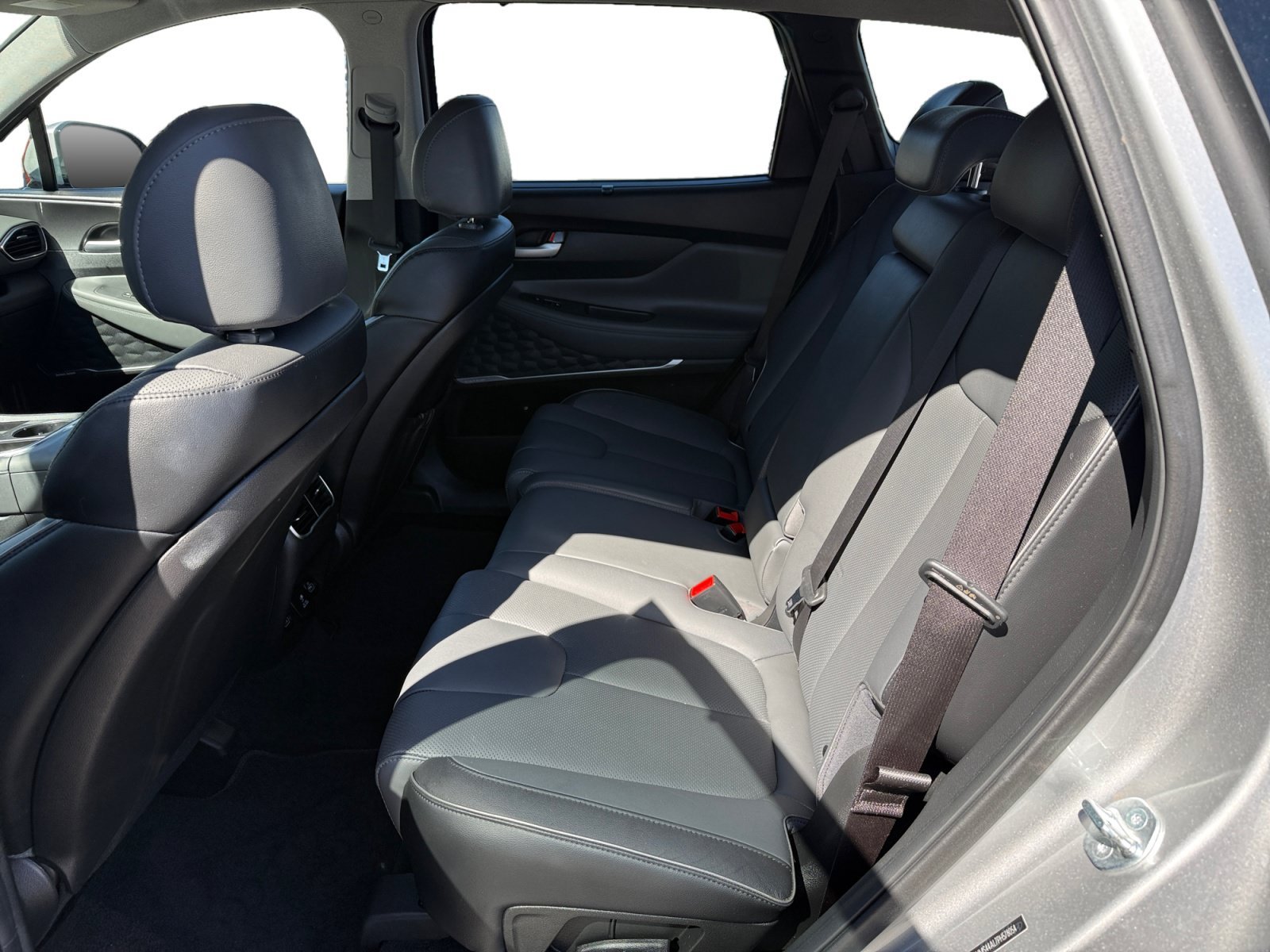 Certified Used 2023 Shimmering Silver Hyundai Limited image 16