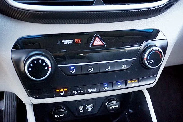 Used 2019 White Hyundai Value image 26