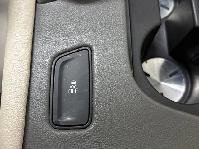 Used 2018 HARBOR BLUE METALLIC Cadillac Luxury FWD image 29