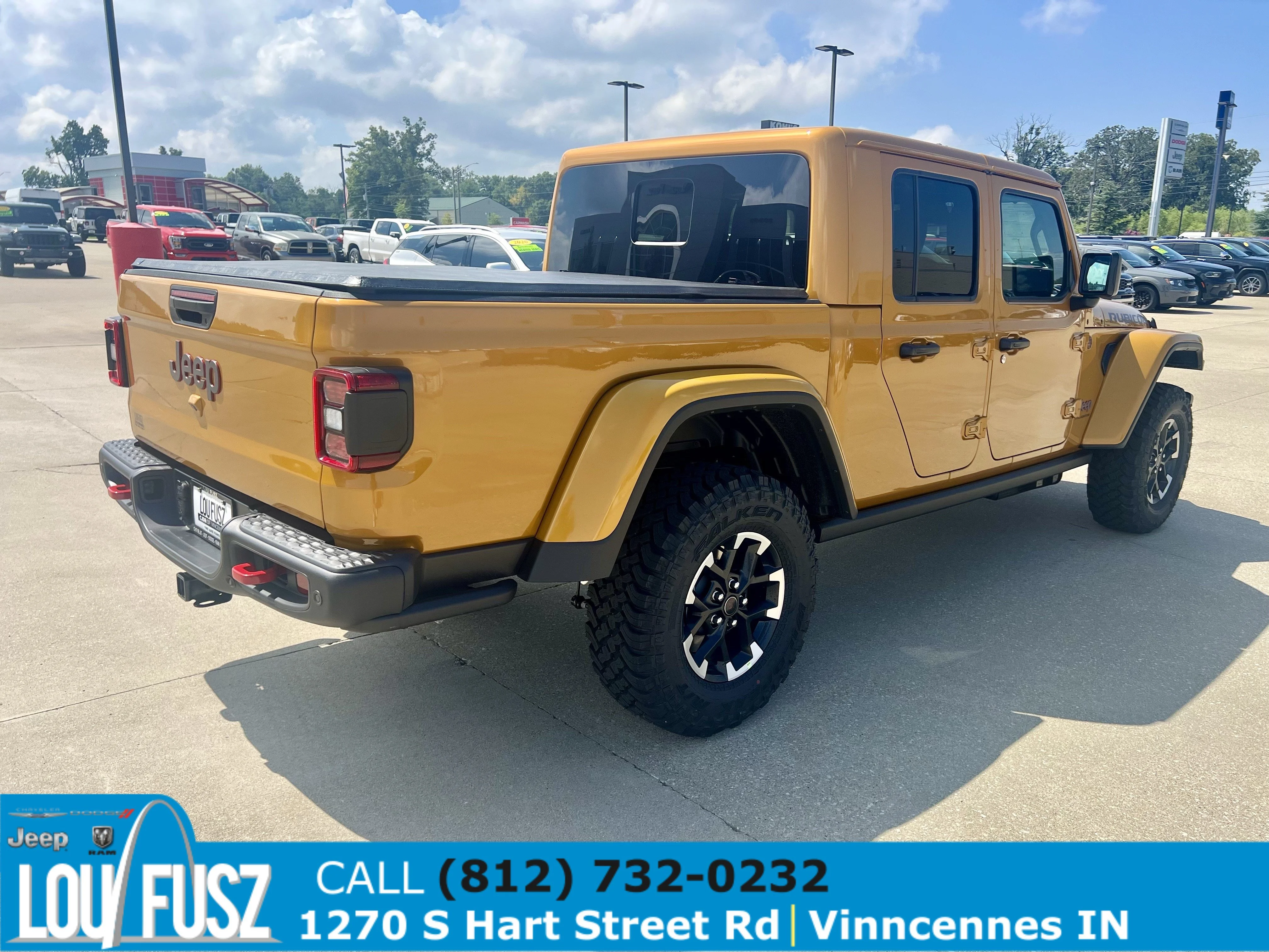 New 2026 Goldilocks Exterior Paint Jeep Rubicon X image 7
