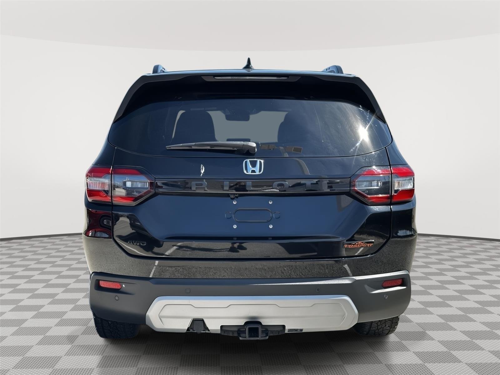 Certified Used 2024 Crystal Black Pearl Honda TrailSport image 4