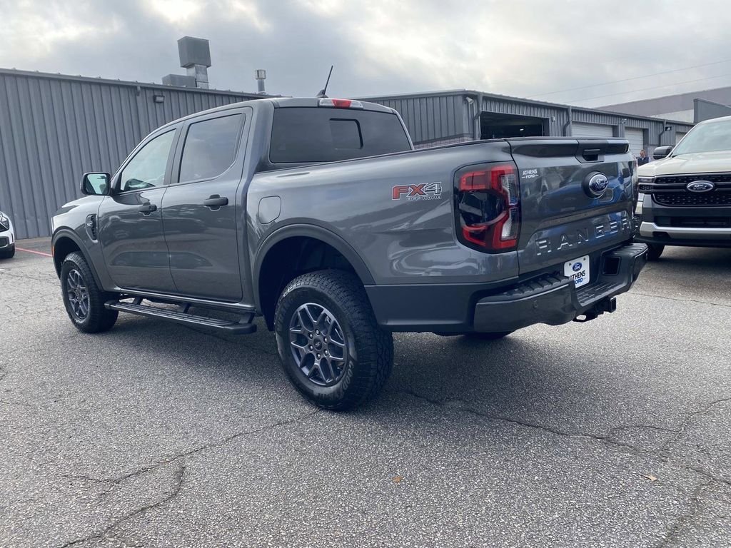 New 2026 Carbonized Gray Metallic Ford XLT image 4