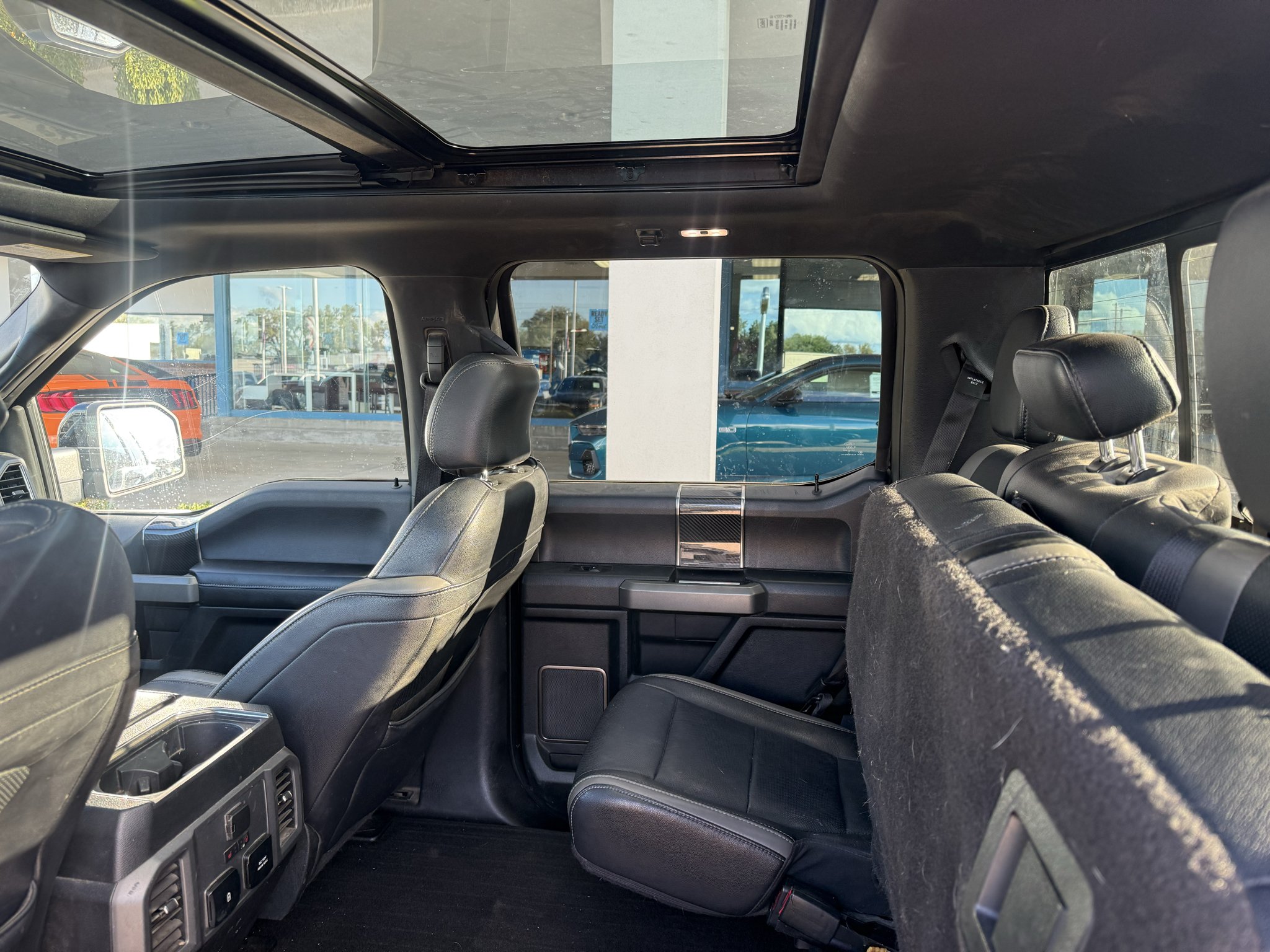 Used 2017  Ford Raptor image 6
