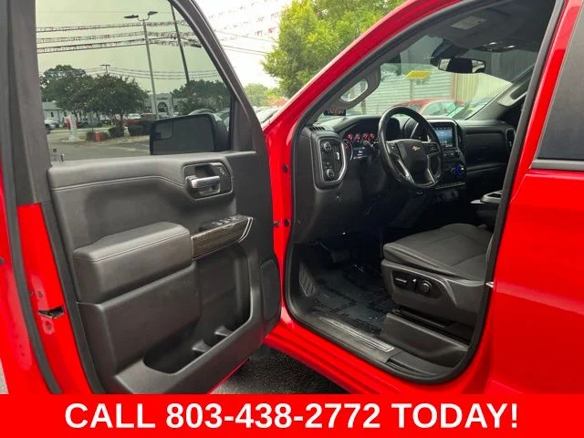 Used 2019 Red Chevrolet LT image 4