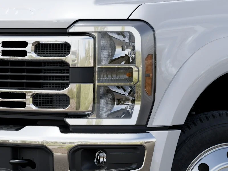 New 2027 Oxford White Ford XLT image 43