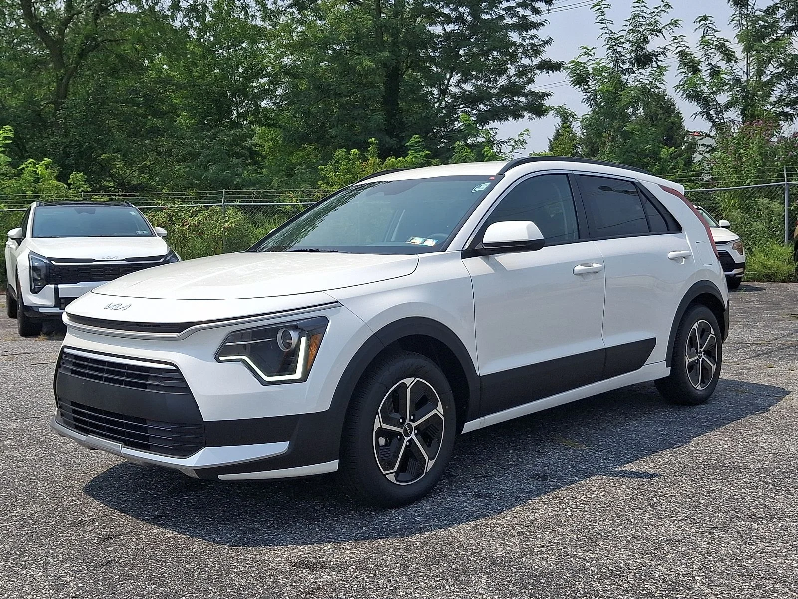New 2026 White Kia LX image 4