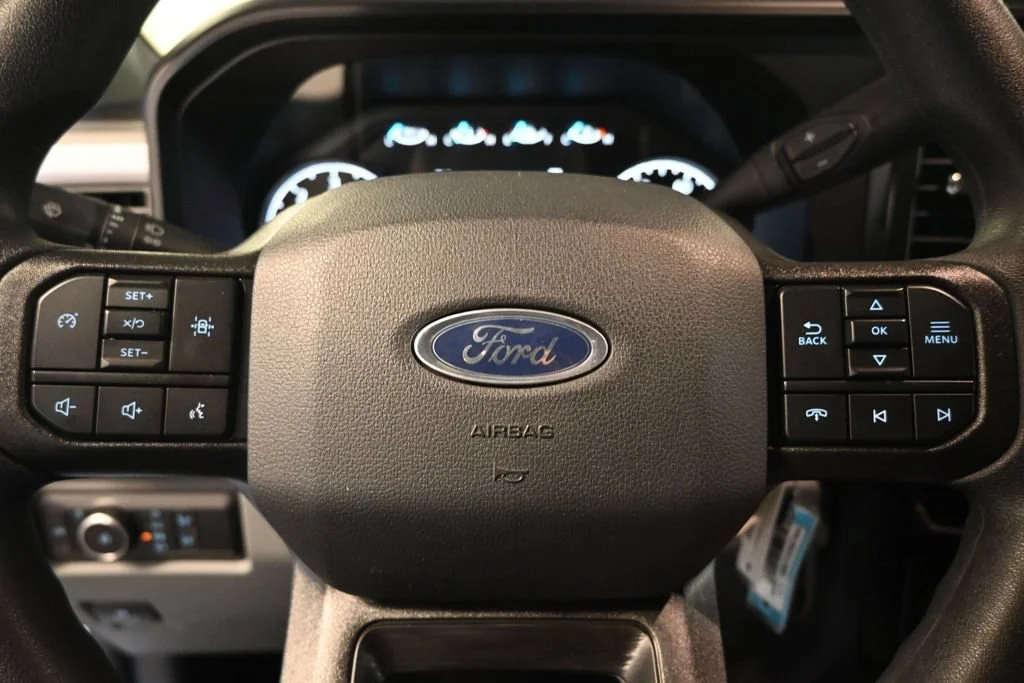 New 2026 Oxford White Ford XL image 13