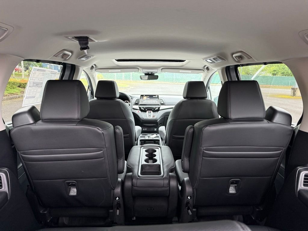 Used 2026 Silver Metallic Honda EX-L image 18