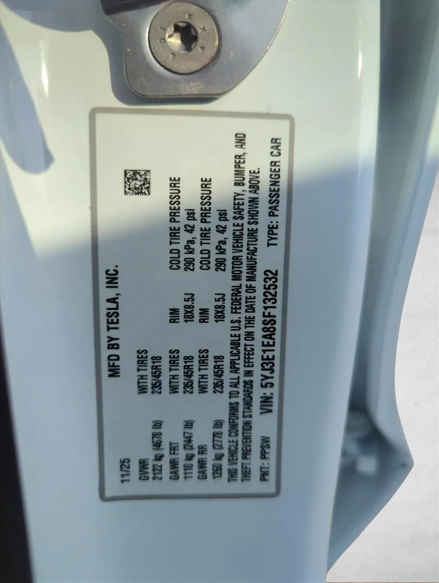 Used 2025 White Tesla Standard image 26