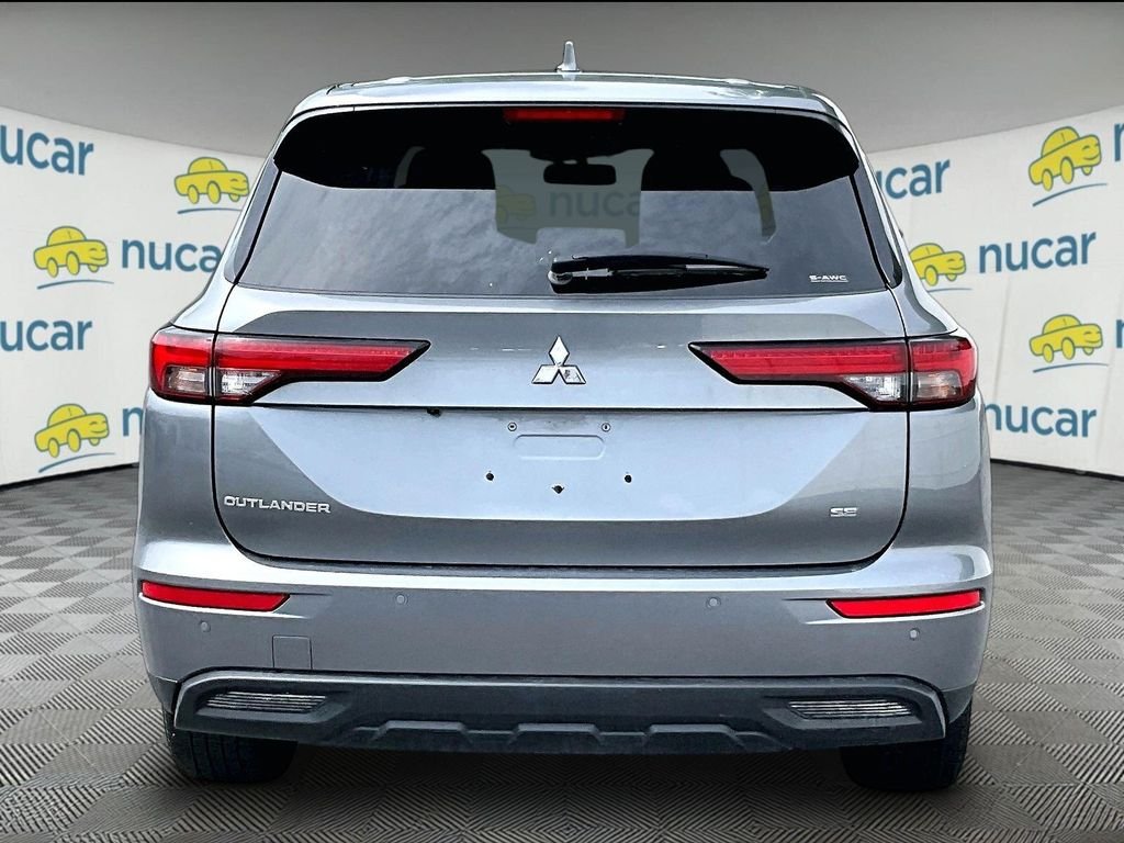 Used 2024 Gray Mitsubishi SE Black Edition image 5