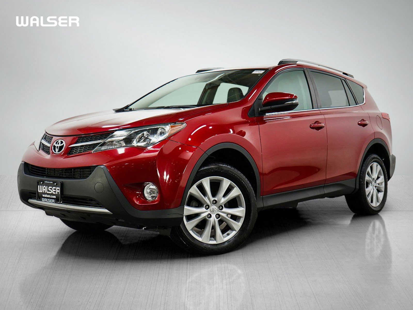Used 2015 Barcelona Red Metallic Toyota Limited image 1