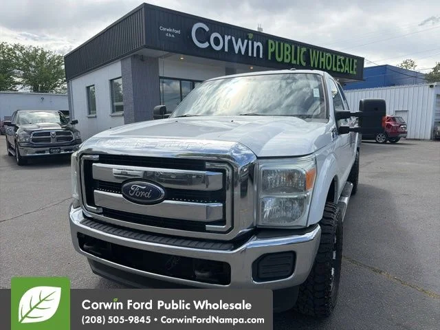 2013 Ford F-250 XLT 4x4 Crew Cab 156 in's photo