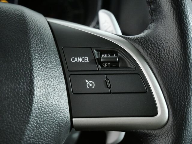 Used 2015 Gray Mitsubishi GT image 25