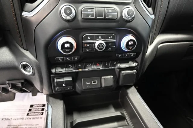 2021 GMC Sierra 1500 AT4 - Photo 19