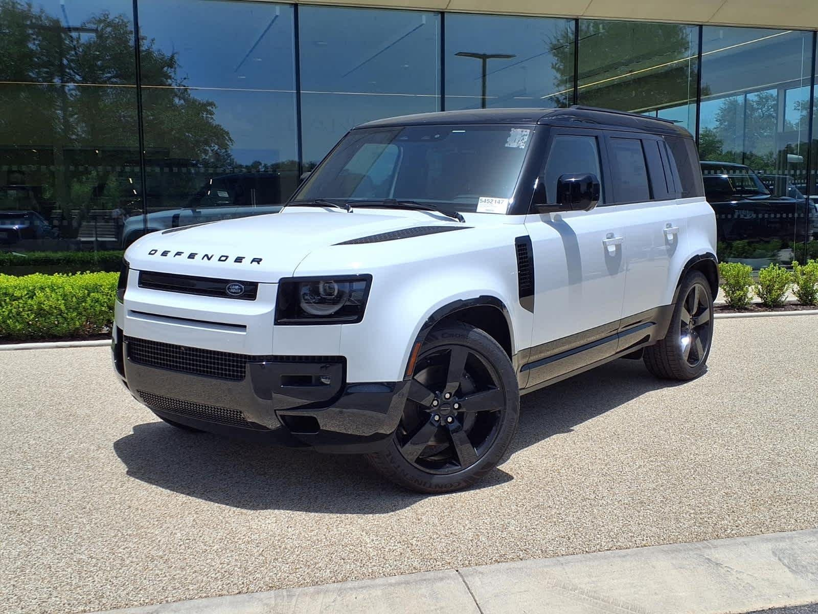 2026 Land Rover Defender 110 X-Dynamic SE
