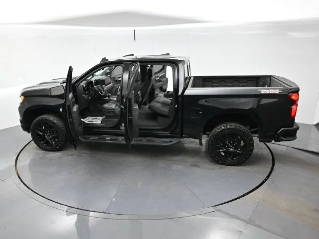 Used 2022 BLACK Chevrolet LT Trail Boss image 41