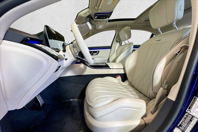 New 2026 MANUFAKTUR Signature Mystic Blue Metallic Mercedes-Benz AMG® S 63 E image 46